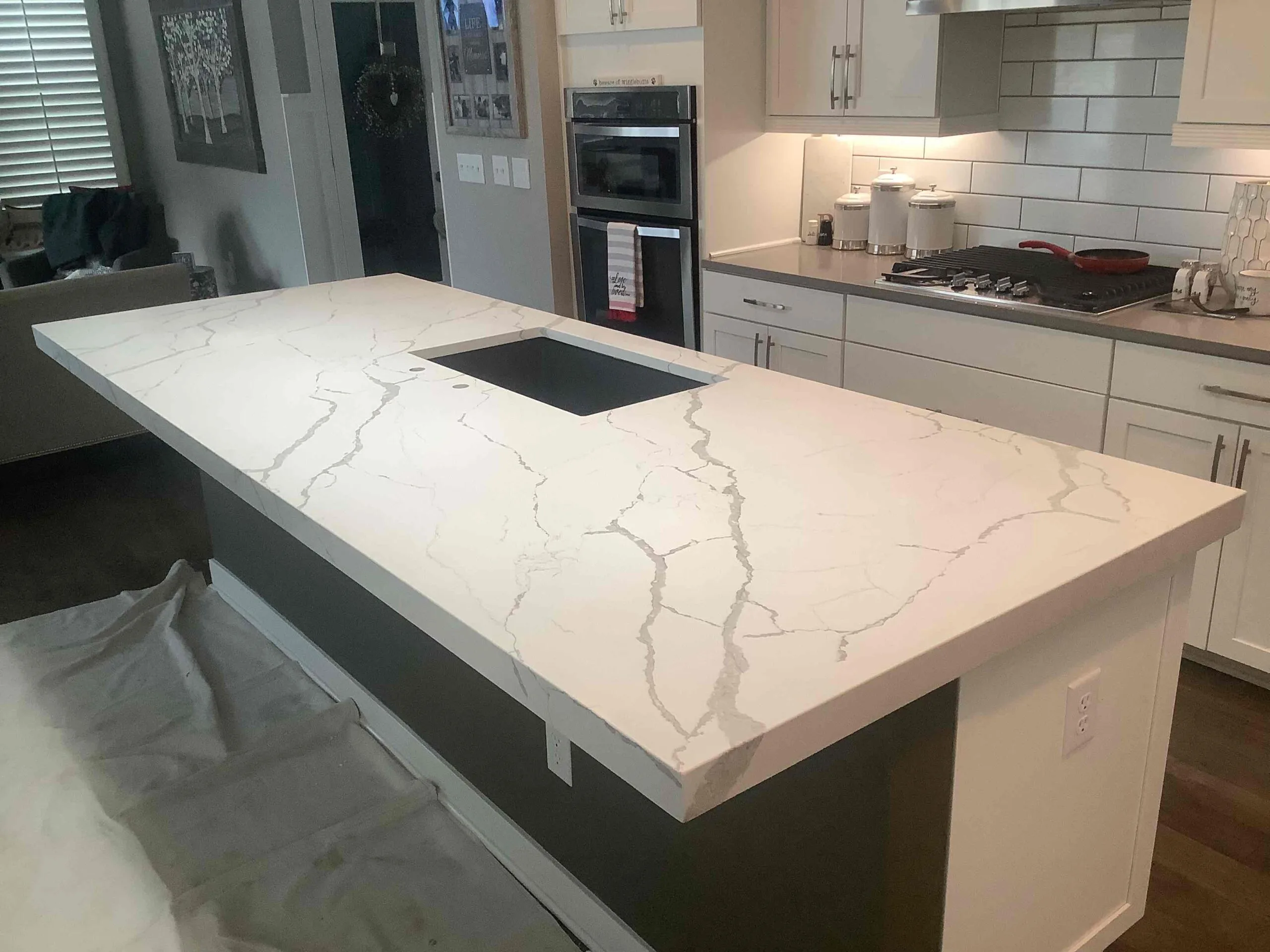 Calacatta Quartz Countertops Near Lemont IL